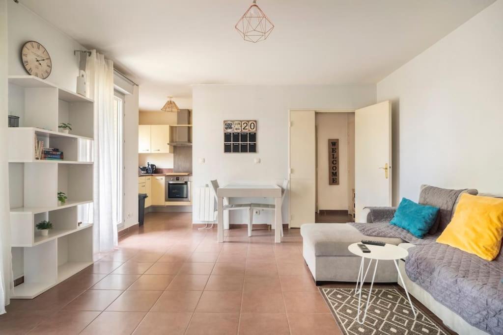 Appartement Avec Jardin Et Terrasse Pres De Paris Мант-ла-Жолі Екстер'єр фото